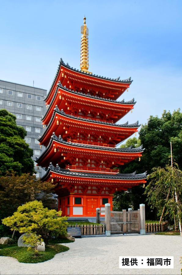 Hakata Sunhills Hotel Fukuoka  Exteriör bild